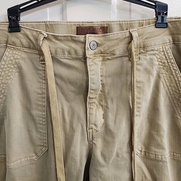 Judy Blue Jeans Khaki Joggers Tan Tie Waist Deep Pockers 11/30 - Picture 5 of 10